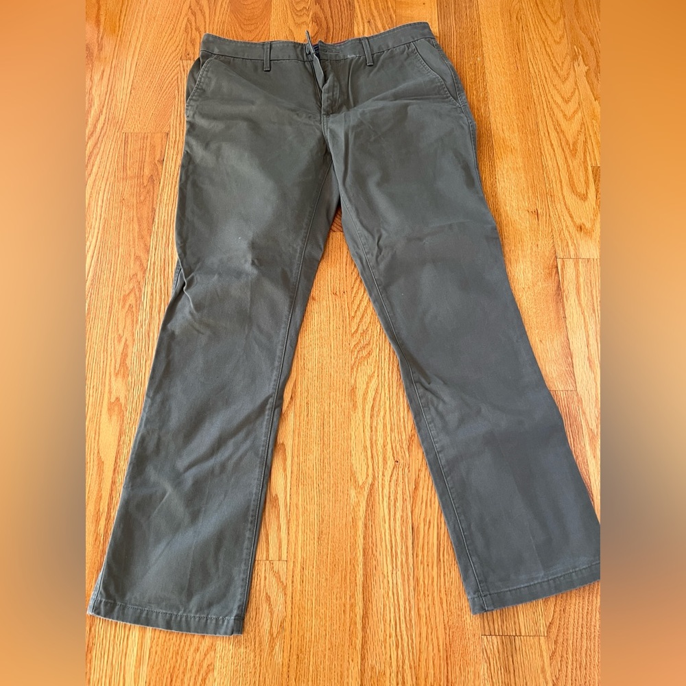 Gap khaki pants